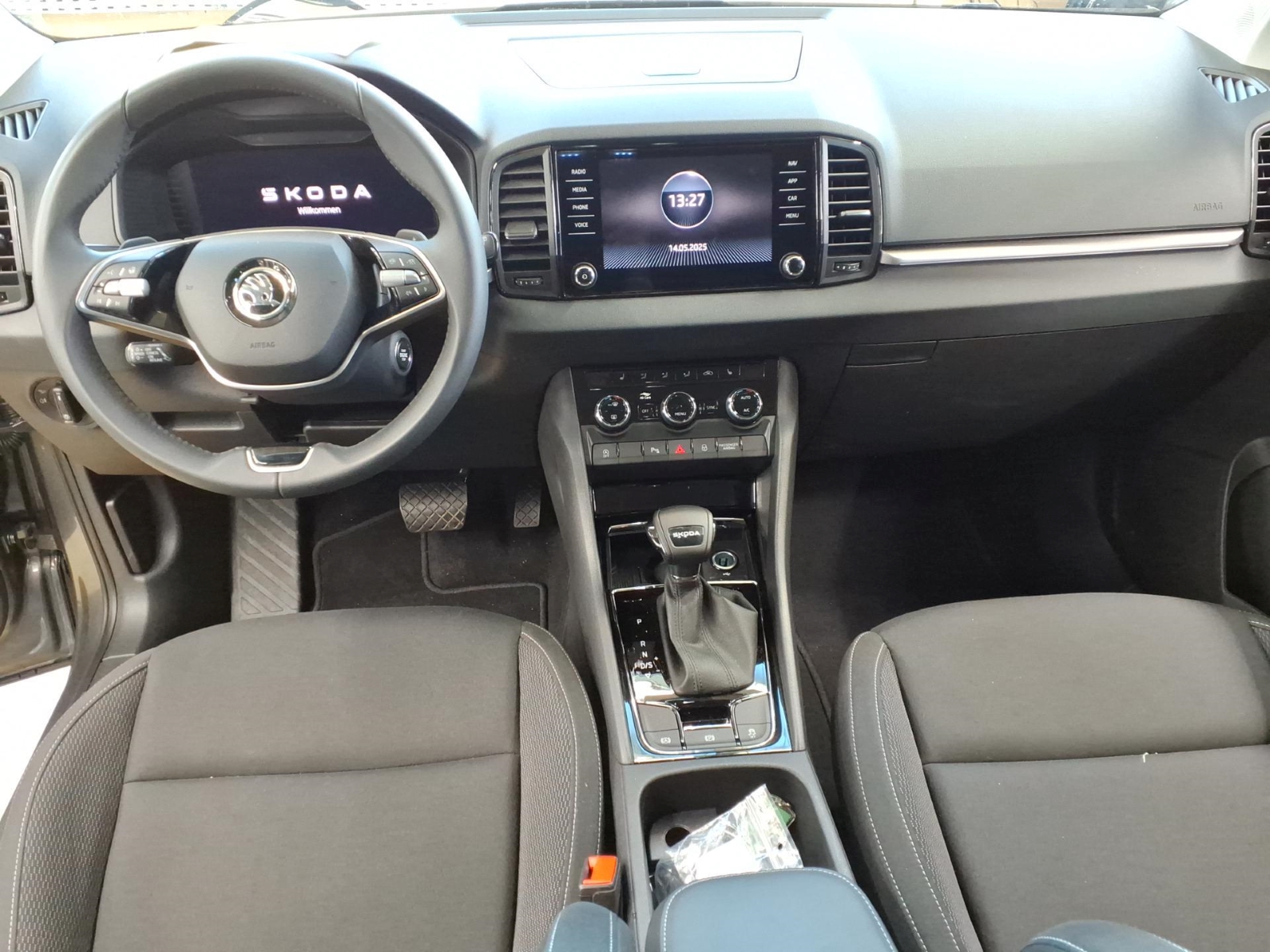 Skoda Karoq 1.5 TSI DSG SELECTION NAVI PDC KAMERA ACC