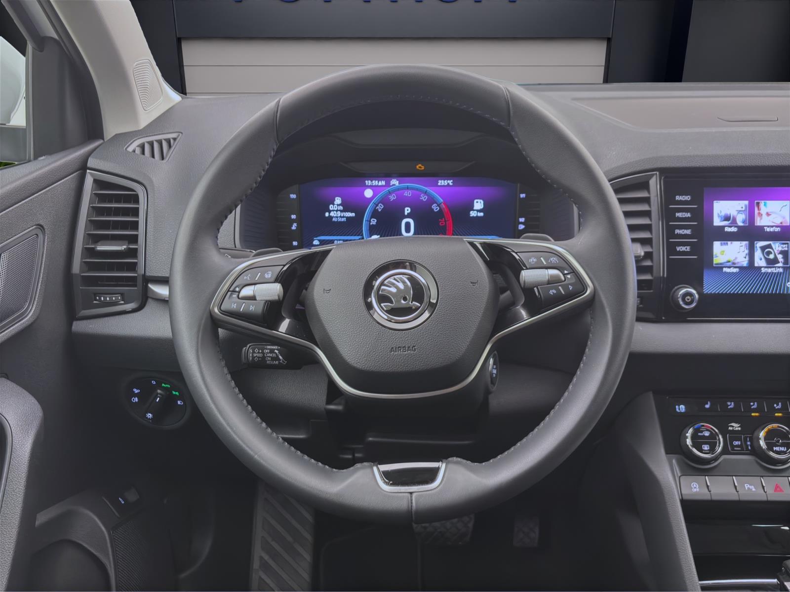 Skoda Karoq 1.5 TSI DSG SELECTION NAVI KAMERA PDC KLIMA