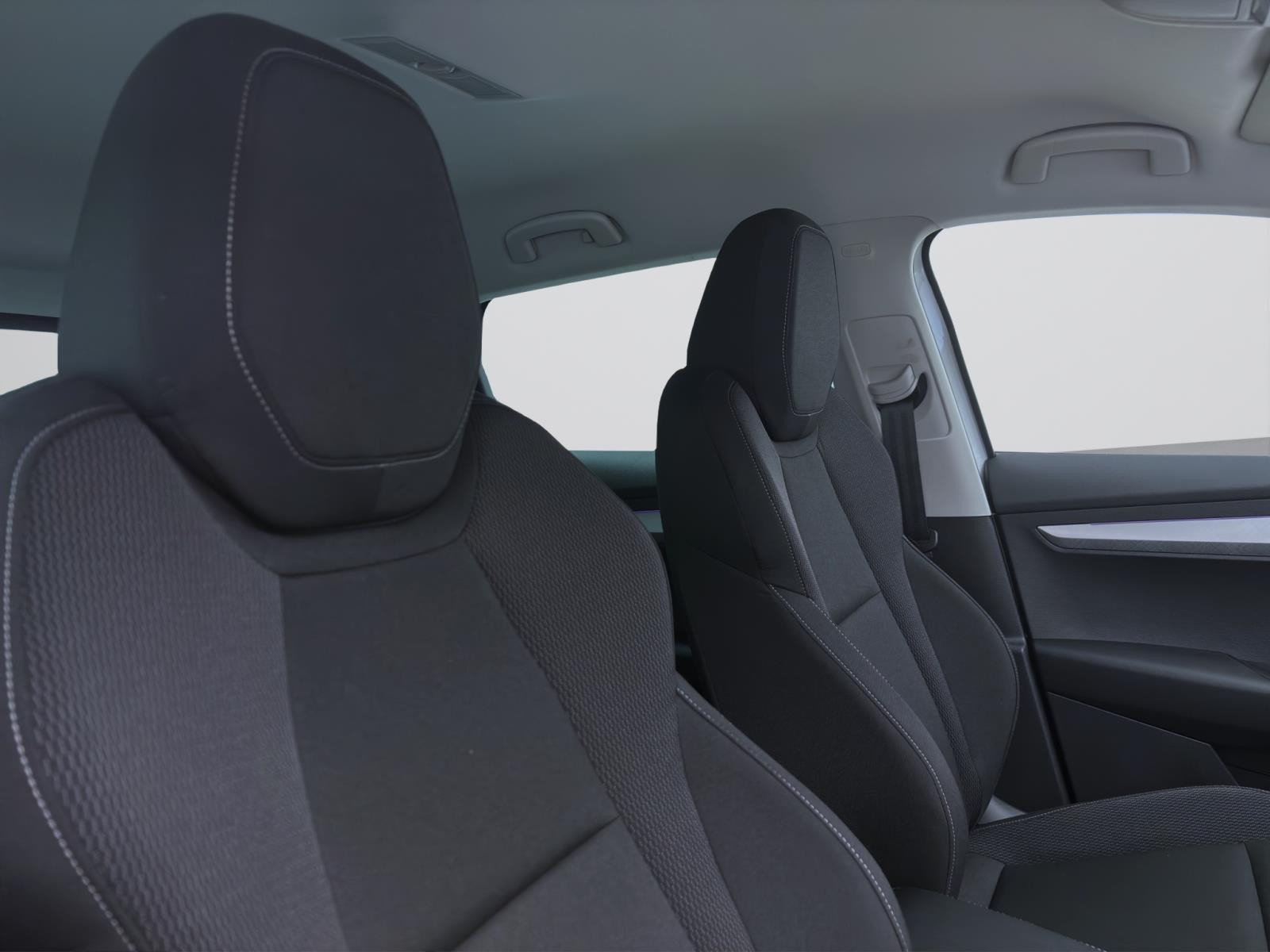Skoda Karoq 1.5 TSI DSG SELECTION NAVI KAMERA PDC KLIMA