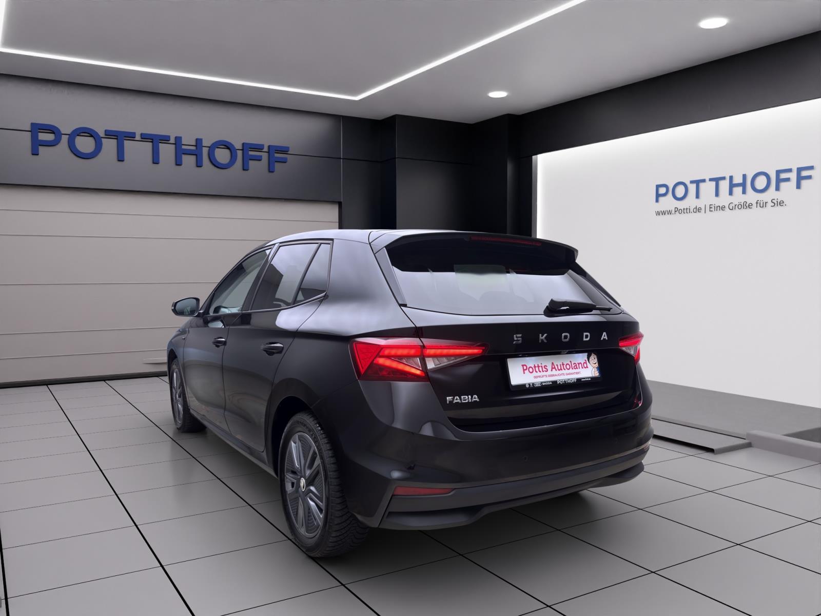 Skoda Fabia 1.5 TSI DSG SELECTION NAVI PANO KLIMA PDC