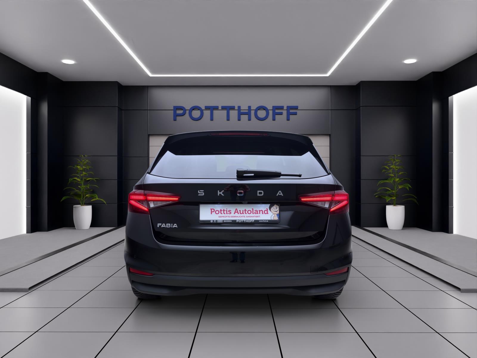 Skoda Fabia 1.5 TSI DSG SELECTION NAVI PANO KLIMA PDC