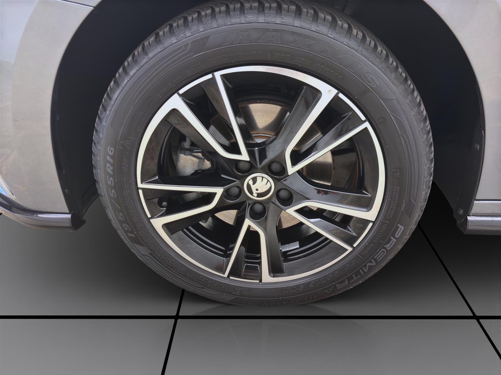 Bild 7: Skoda Fabia 1.0 TSI DSG MONTE CARLO NAVI ACC SITZHZG PDC