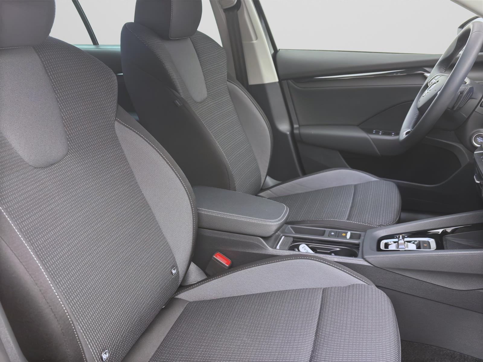 Skoda Octavia Combi 1.5 TSI e-TEC DSG SELECTION NAVI LED SITZHZG PDC