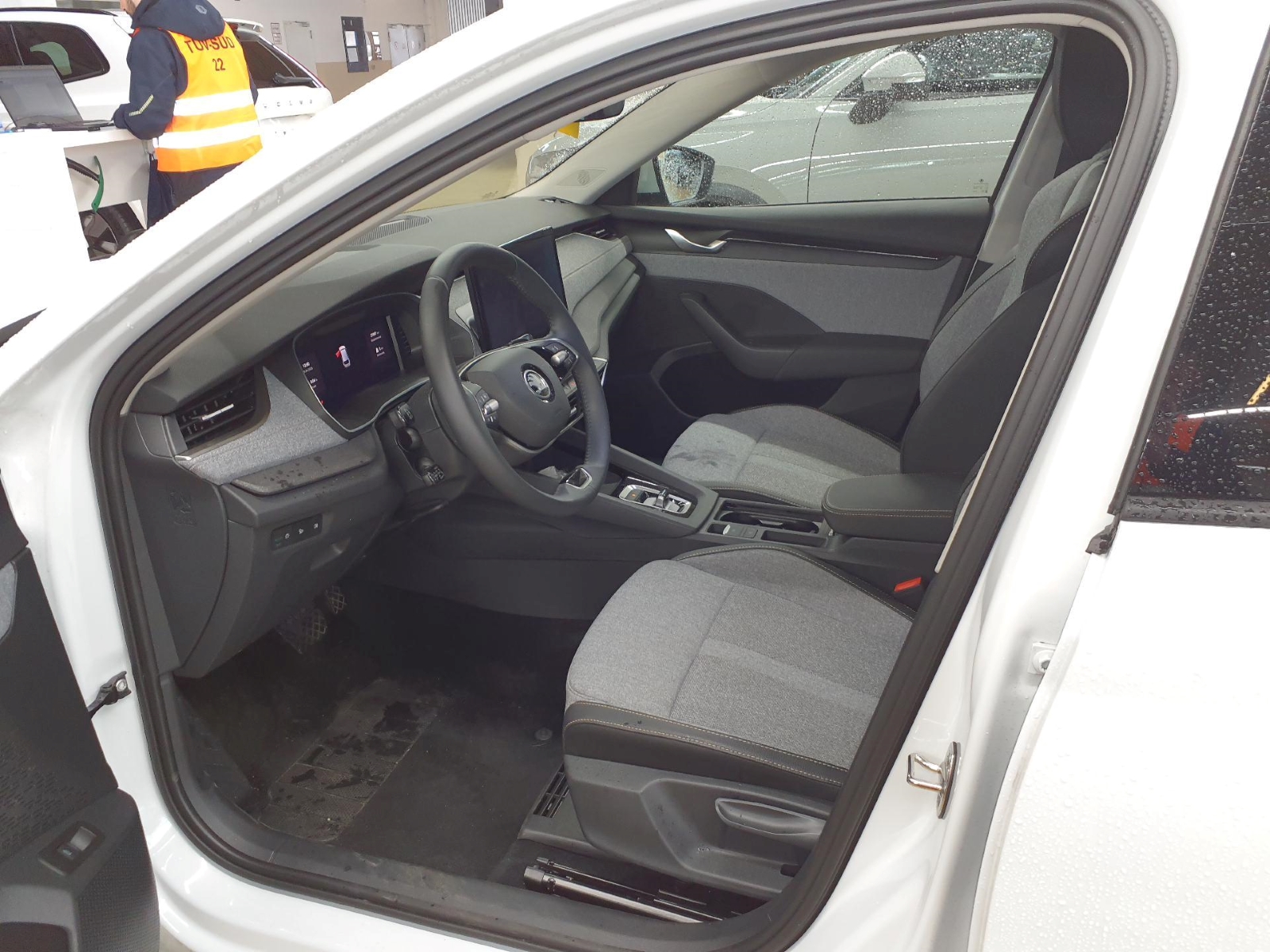 Skoda Octavia Combi 1.5 TSI e-TEC DSG SELECTION PANO NAVI MATRIX AHK