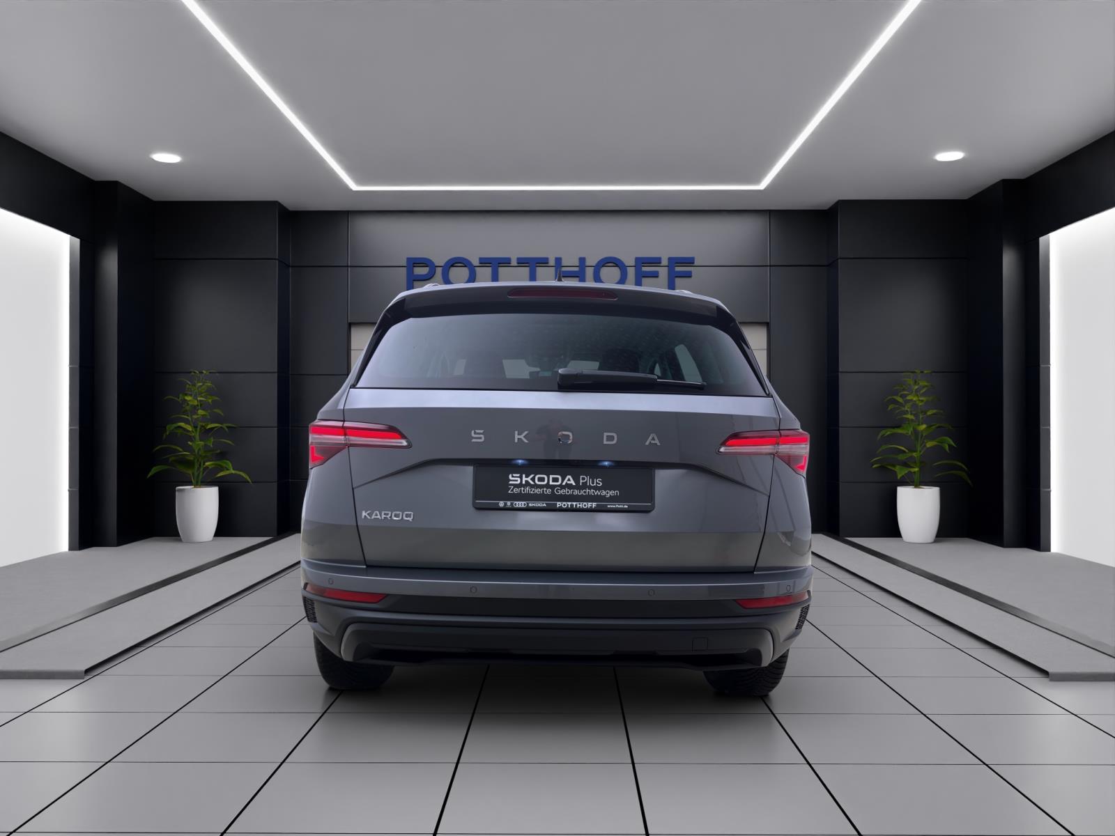 Skoda Karoq 1.5 TSI DSG SELECTION NAVI KAMERA MATRIX SITZHZG