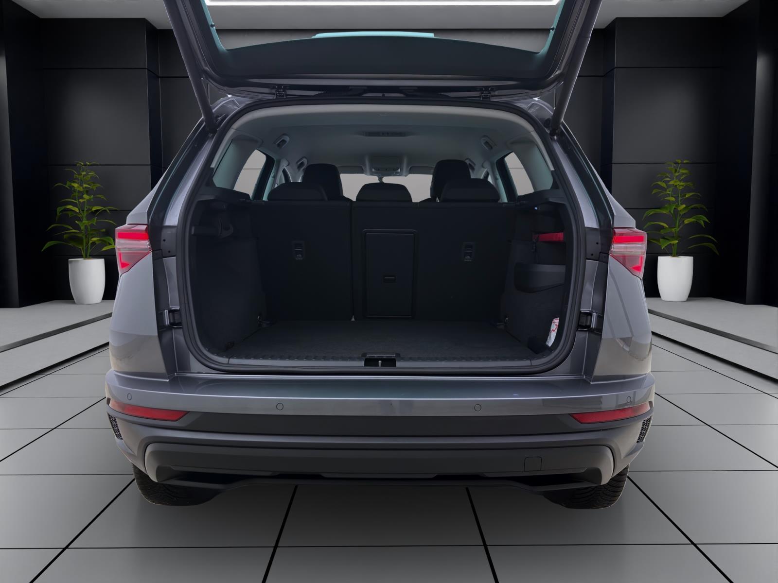 Skoda Karoq 1.5 TSI DSG SELECTION NAVI KAMERA MATRIX SITZHZG