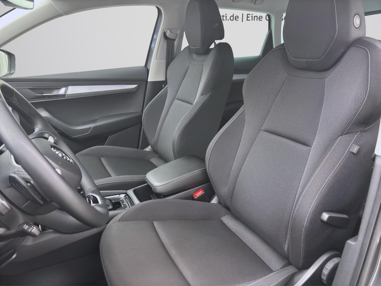 Skoda Karoq 1.5 TSI DSG SELECTION NAVI KAMERA MATRIX SITZHZG