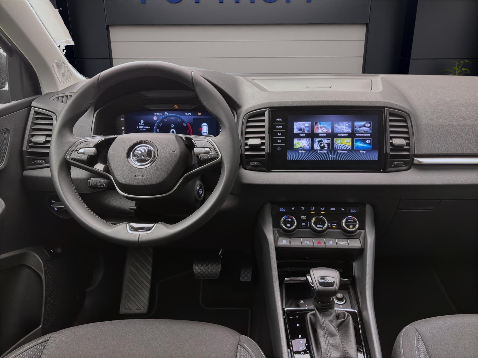 Skoda Karoq 1.5 TSI DSG SELECTION NAVI KAMERA MATRIX SITZHZG