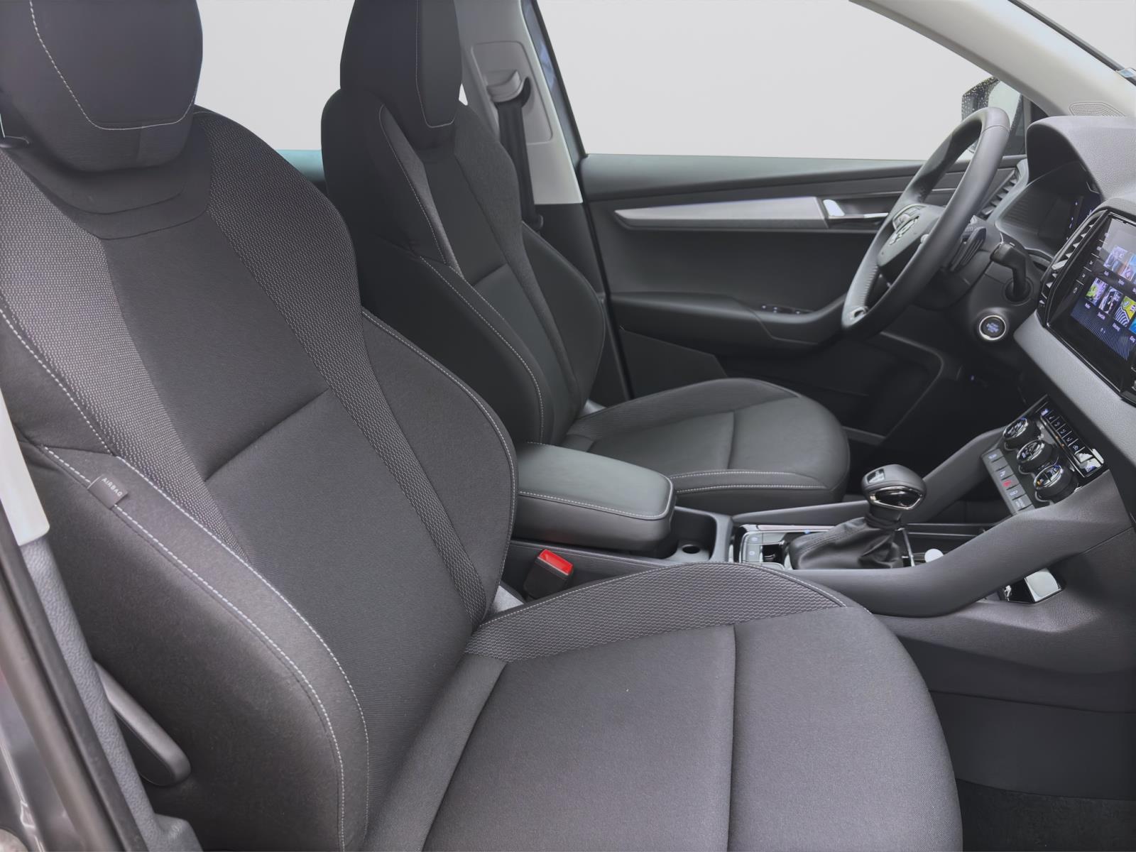 Skoda Karoq 1.5 TSI DSG SELECTION NAVI KAMERA MATRIX SITZHZG