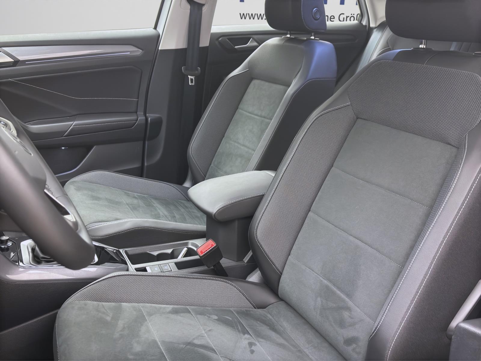 Volkswagen T-Roc 1.5 TSI DSG STYLE STDHZG NAVI PDC ACC