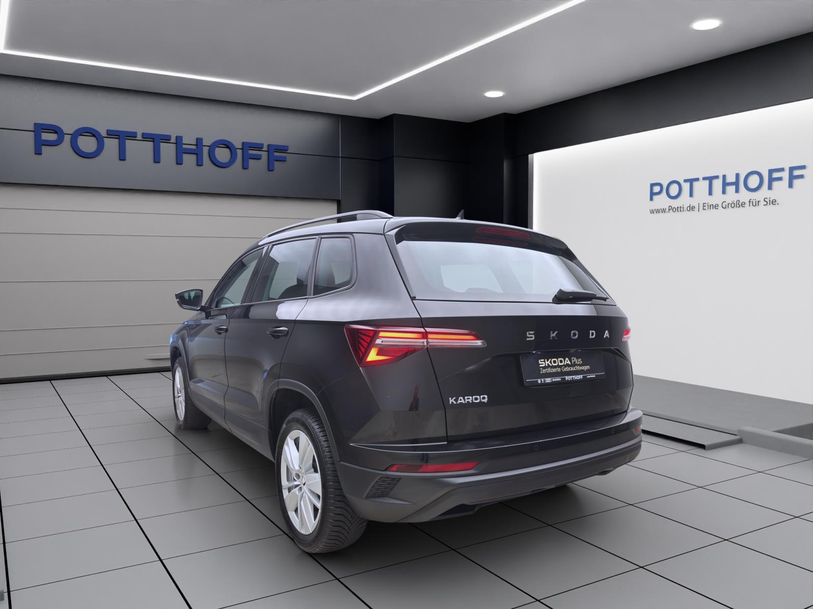 Skoda Karoq 1.5 TSI DSG SELECTION NAVI KAMERA MATRIX