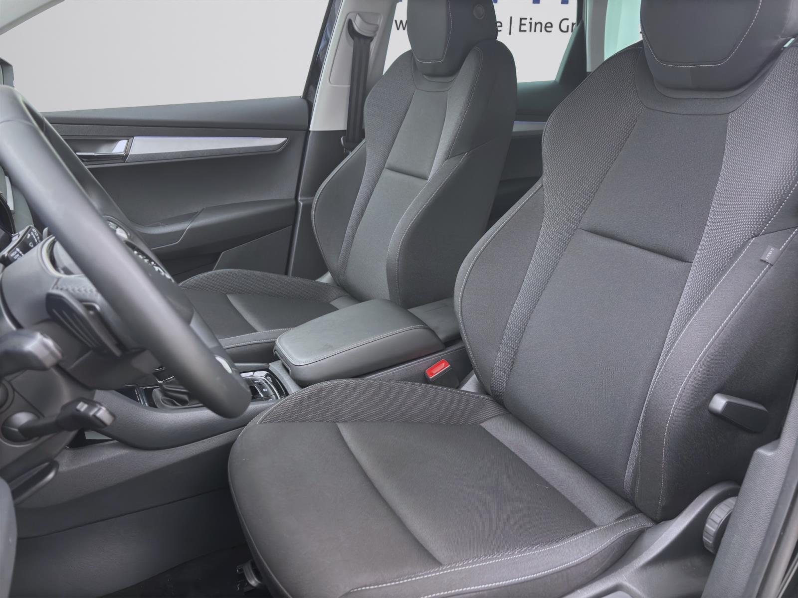 Skoda Karoq 1.5 TSI DSG SELECTION NAVI KAMERA MATRIX
