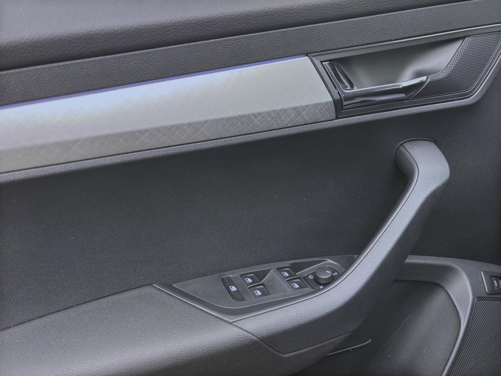 Skoda Karoq 1.5 TSI DSG SELECTION NAVI KAMERA MATRIX