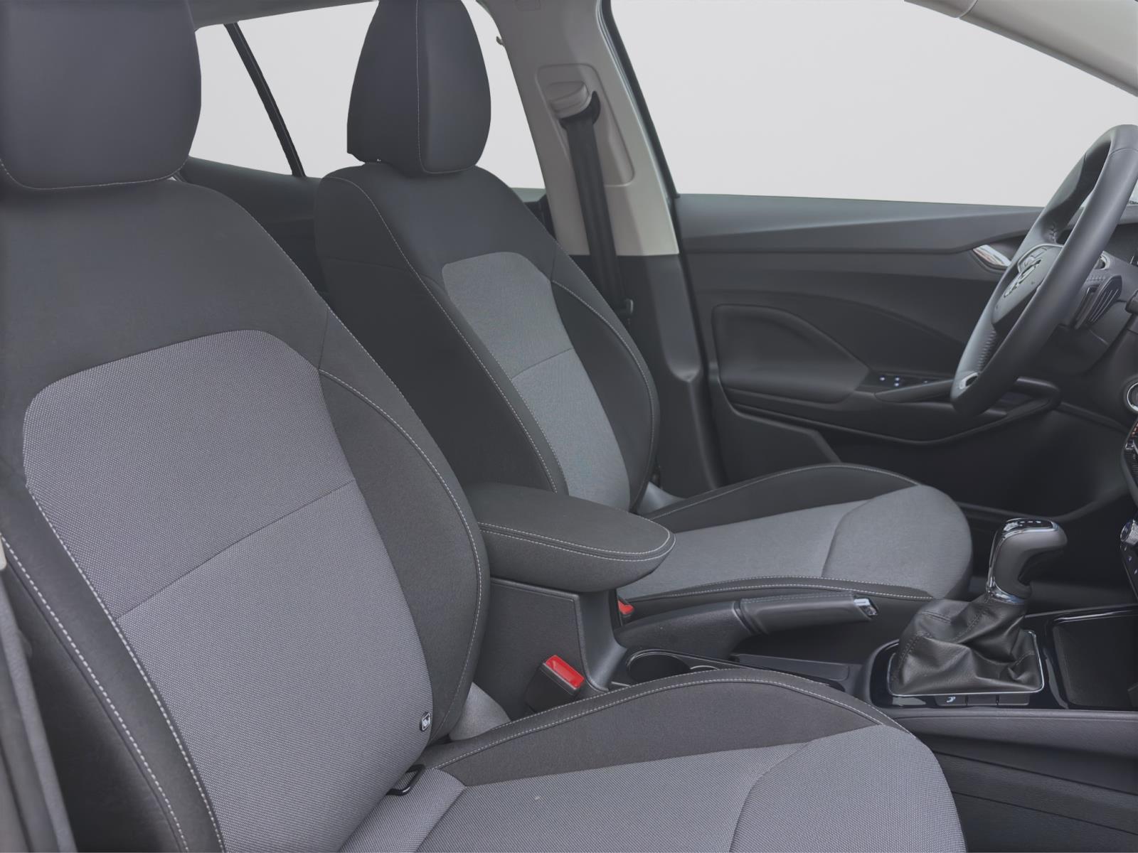 Skoda Fabia 1.0 TSI DSG SELECTION NAVI PANO KLIMA PDC