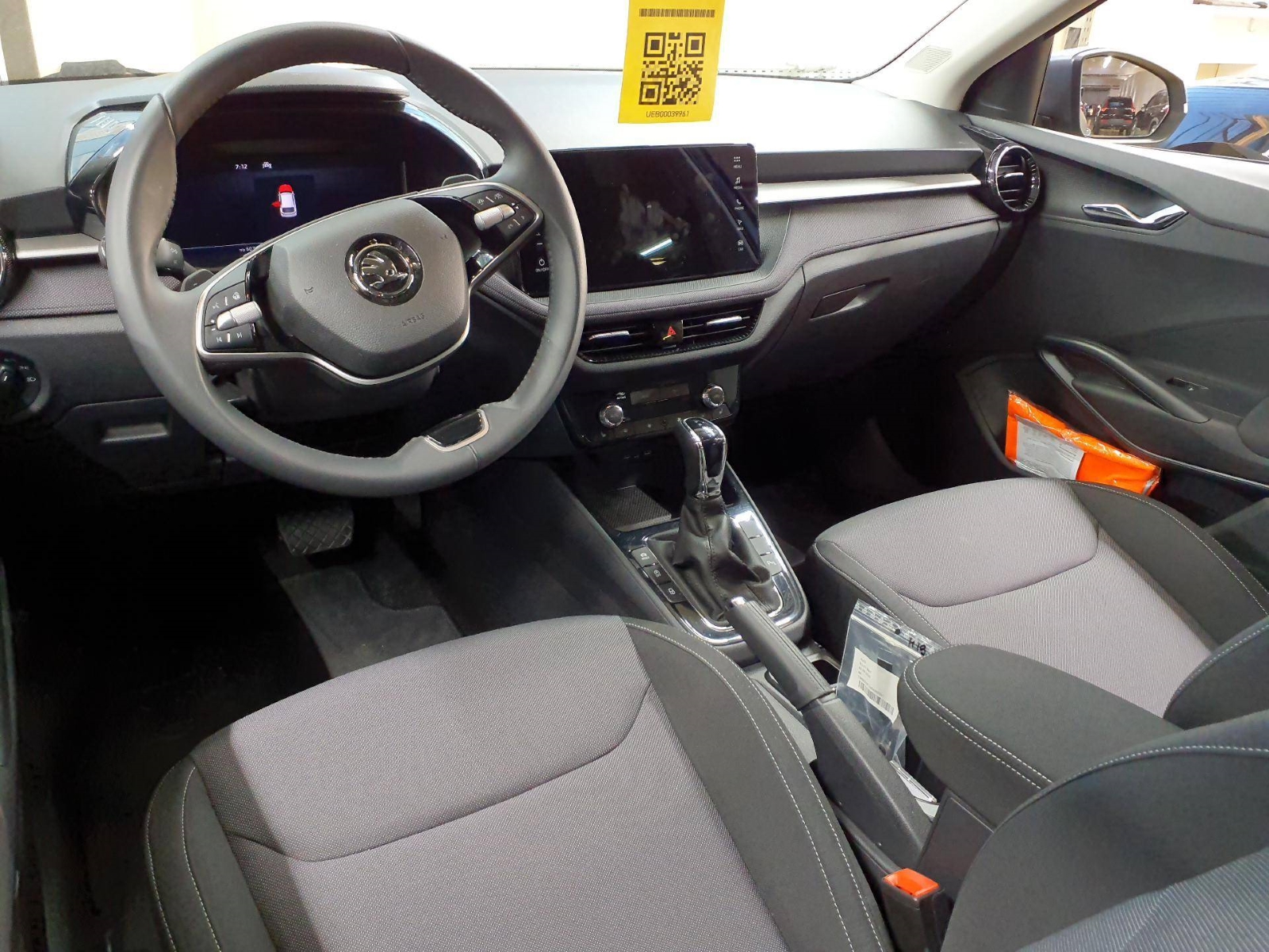 Skoda Fabia 1.0 TSI DSG SELECTION PANO NAVI SITZHZG PDC