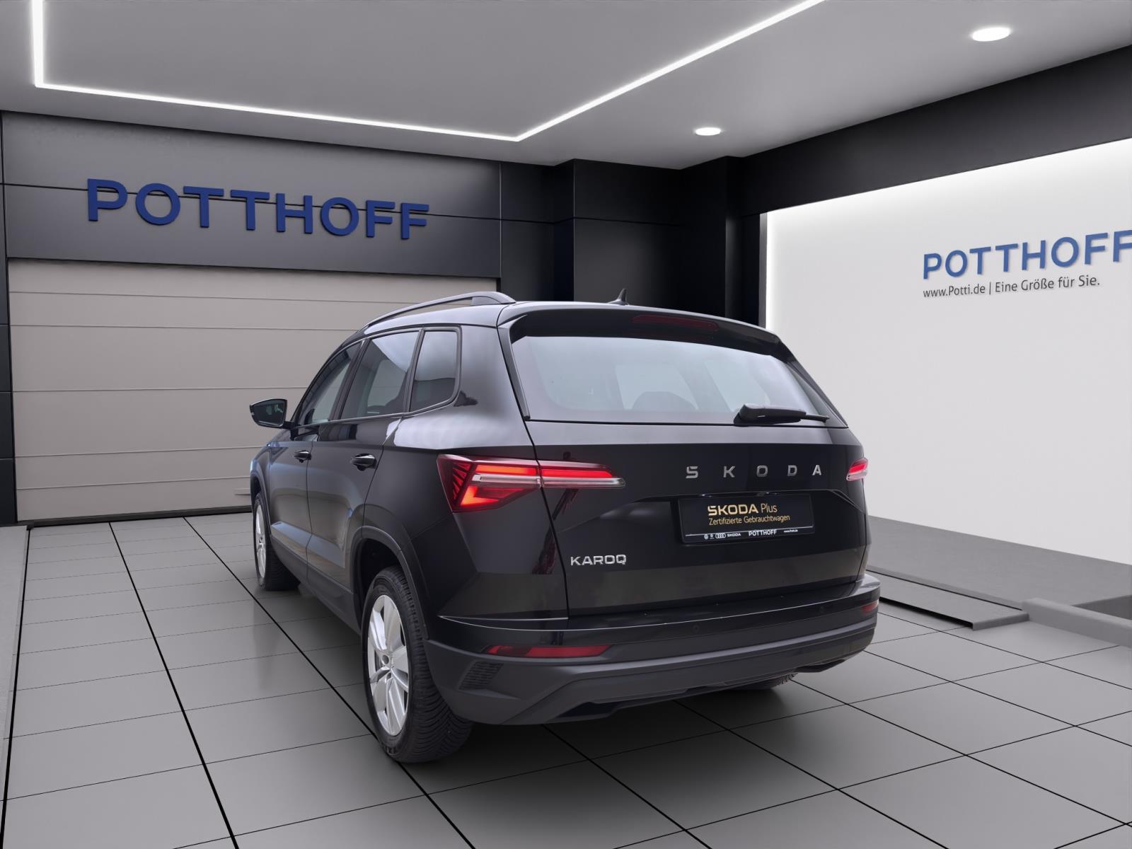 Skoda Karoq 1.5 TSI DSG SELECTION NAVI KAMERA PDC ACC