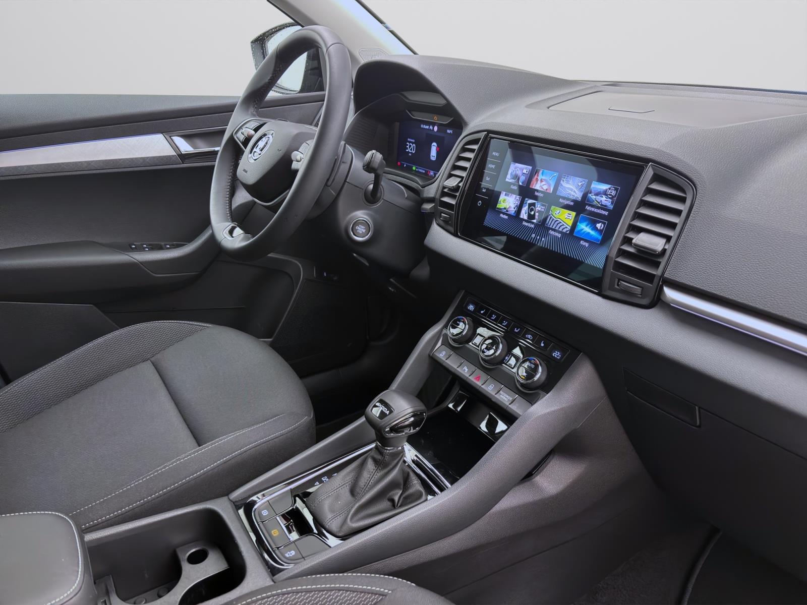 Skoda Karoq 1.5 TSI DSG SELECTION NAVI KAMERA PDC ACC