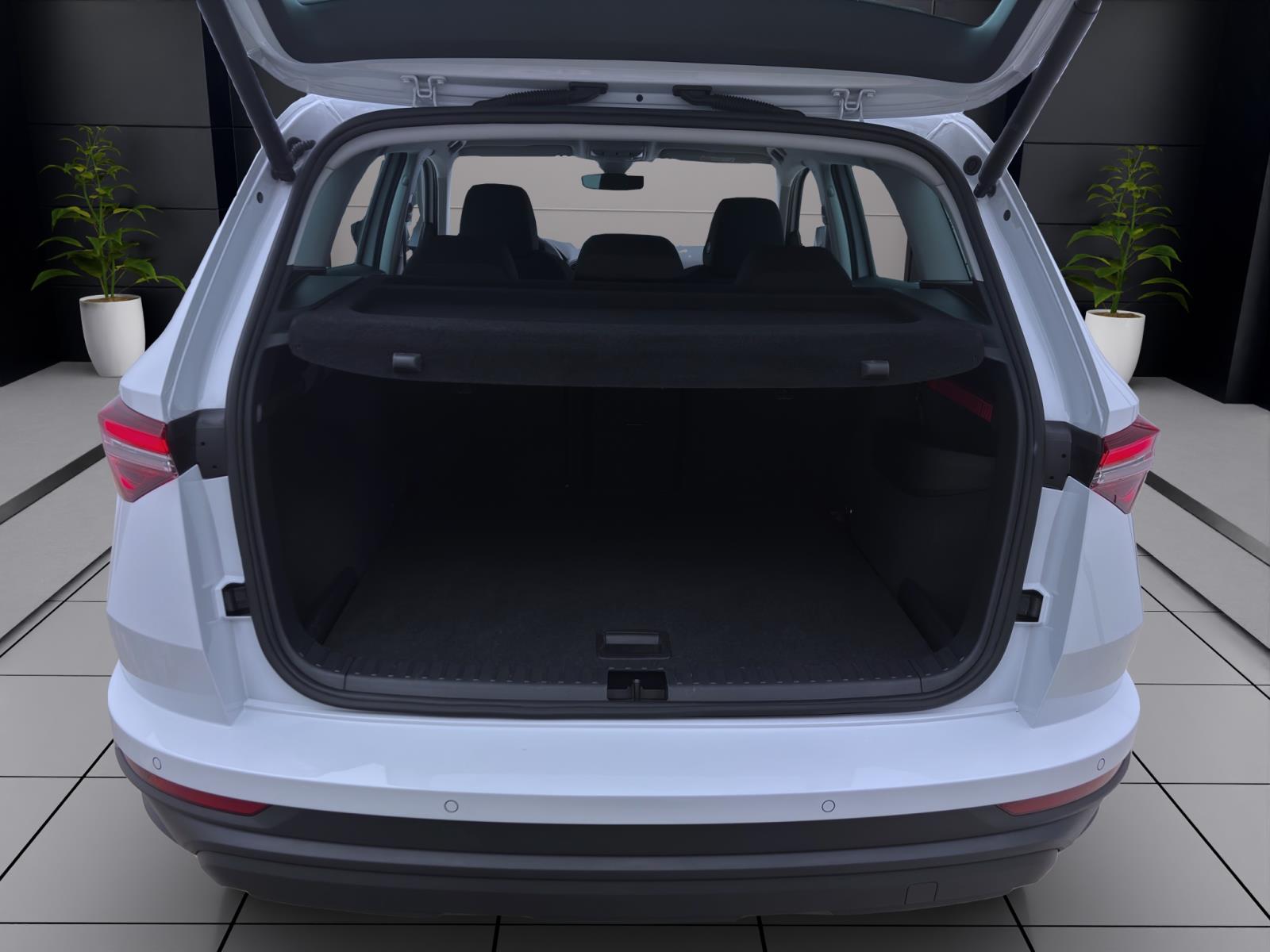 Skoda Karoq 1.5 TSI DSG SELECTION NAVI MATRIX PDC KAMERA