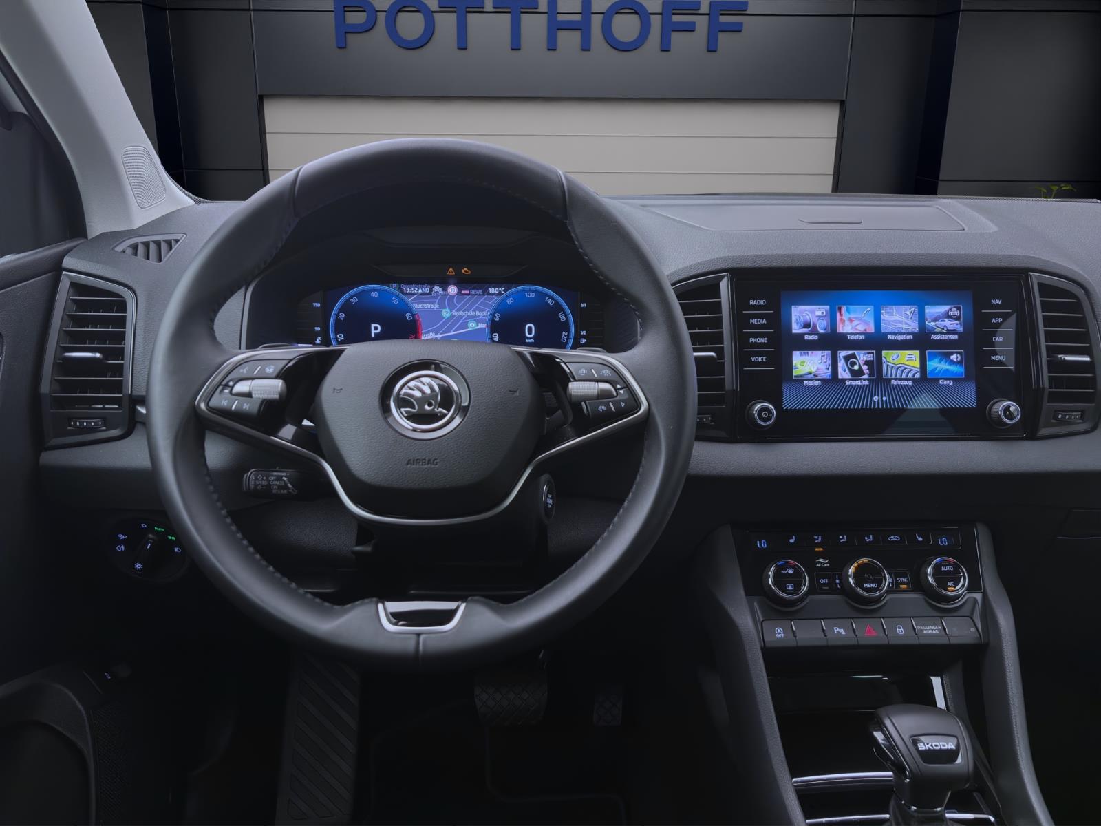 Skoda Karoq 1.5 TSI DSG SELECTION NAVI MATRIX PDC KAMERA
