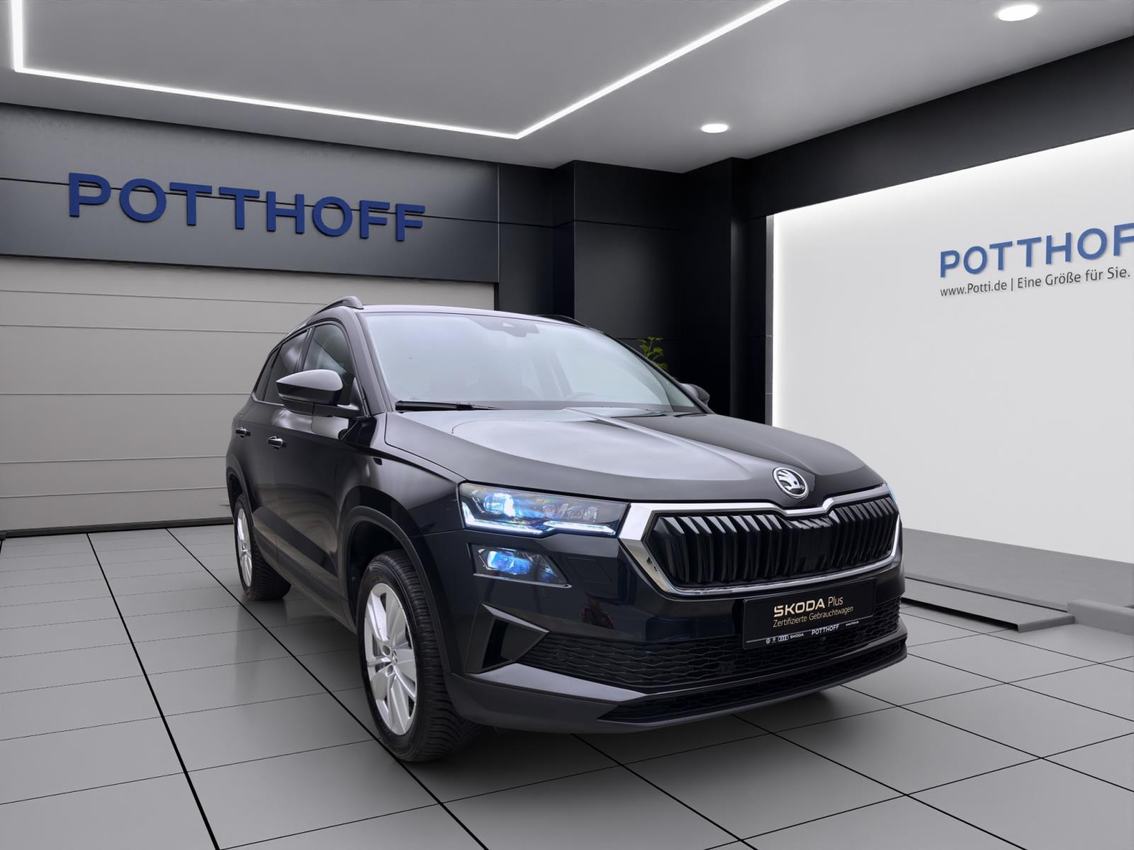 Skoda Karoq 1.5 TSI DSG SELECTION NAVI KAMERA PDC ACC
