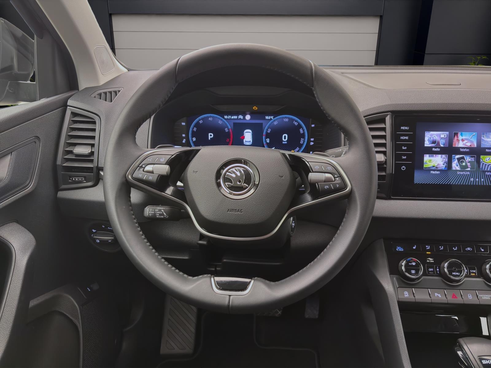 Skoda Karoq 1.5 TSI DSG SELECTION NAVI KAMERA PDC ACC