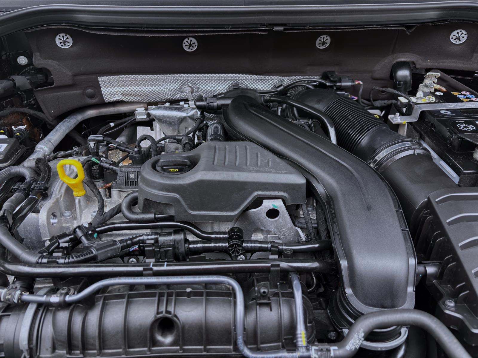 Skoda Karoq 1.5 TSI DSG SELECTION NAVI KAMERA PDC ACC