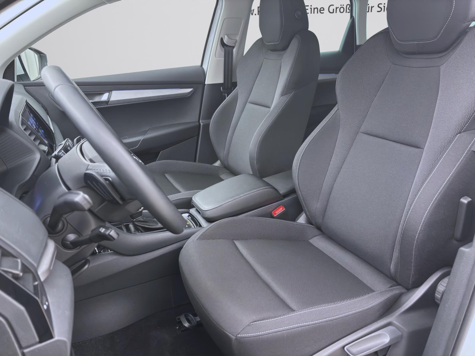Skoda Karoq 1.5 TSI DSG SELECTION NAVI KAMERA ACC MATRIX