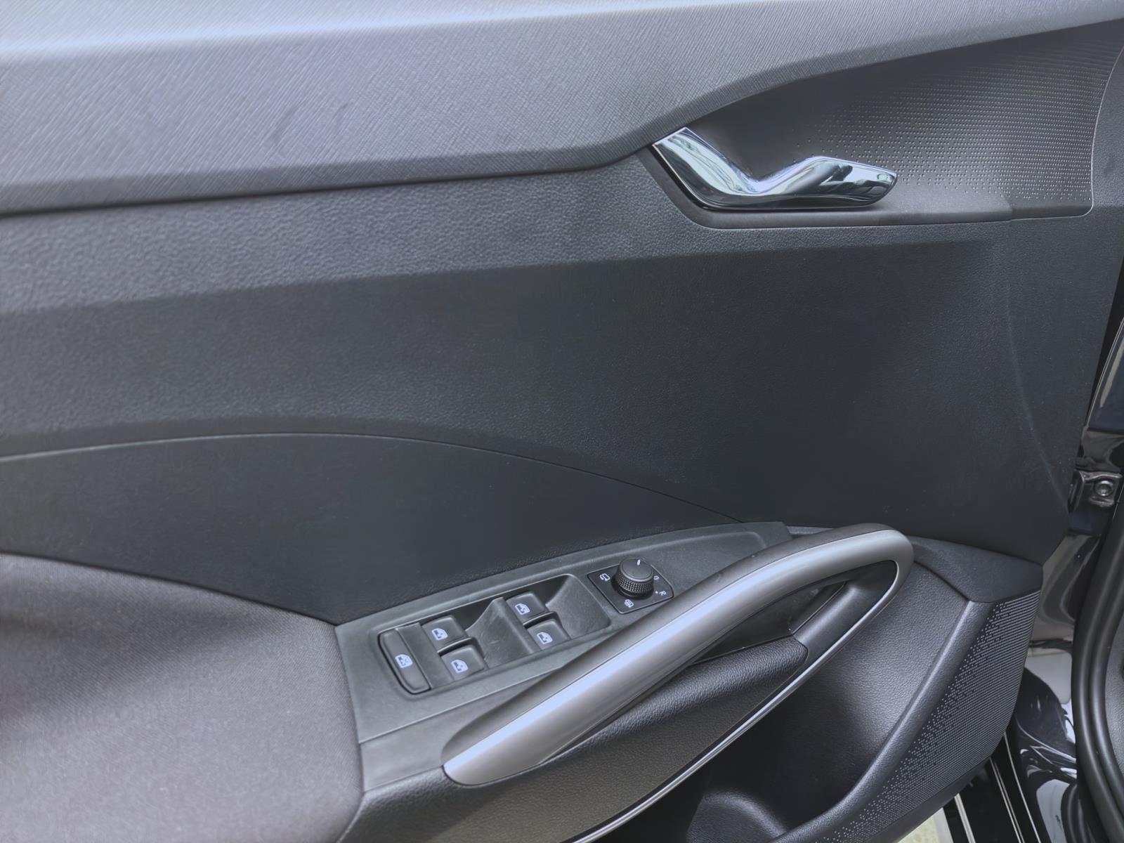 Skoda Fabia 1.0 TSI DSG STYLE NAVI ACC SITZHZG PDC