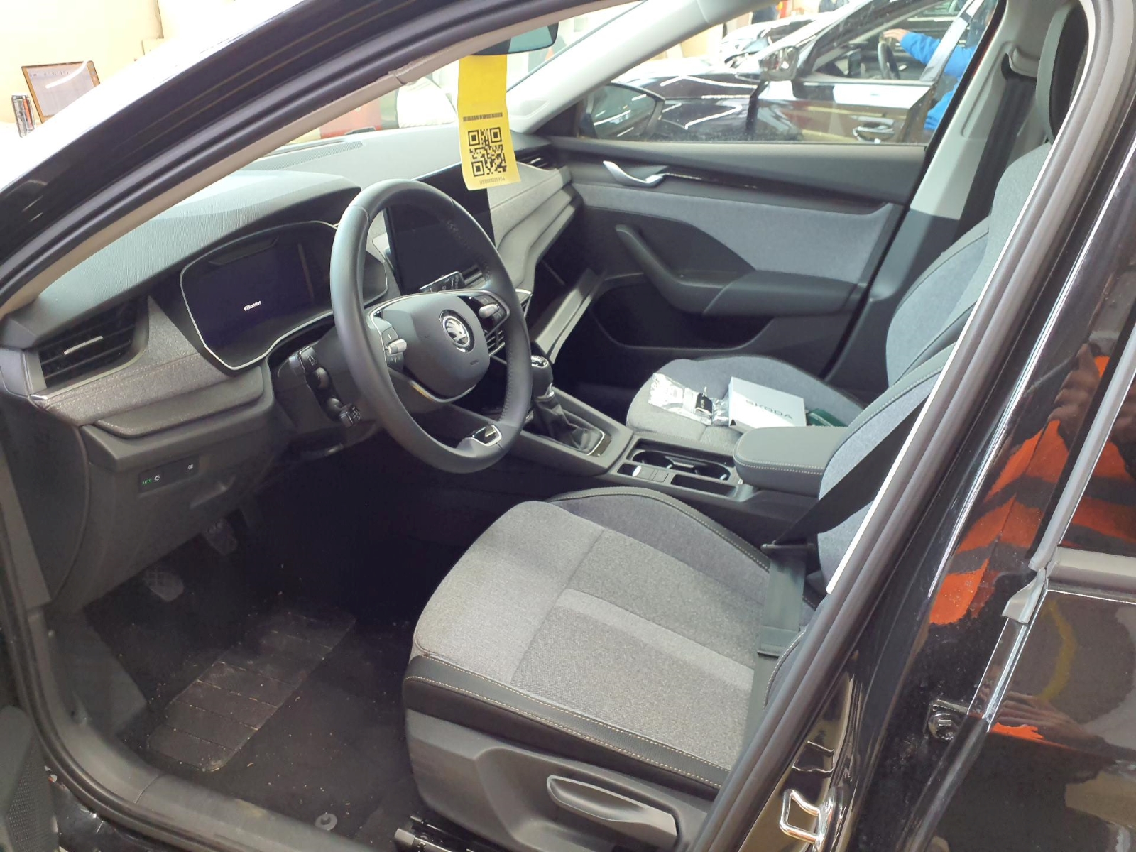 Skoda Octavia Combi 1.5 TSI SELECTION NAVI LED SITZHZG PDC