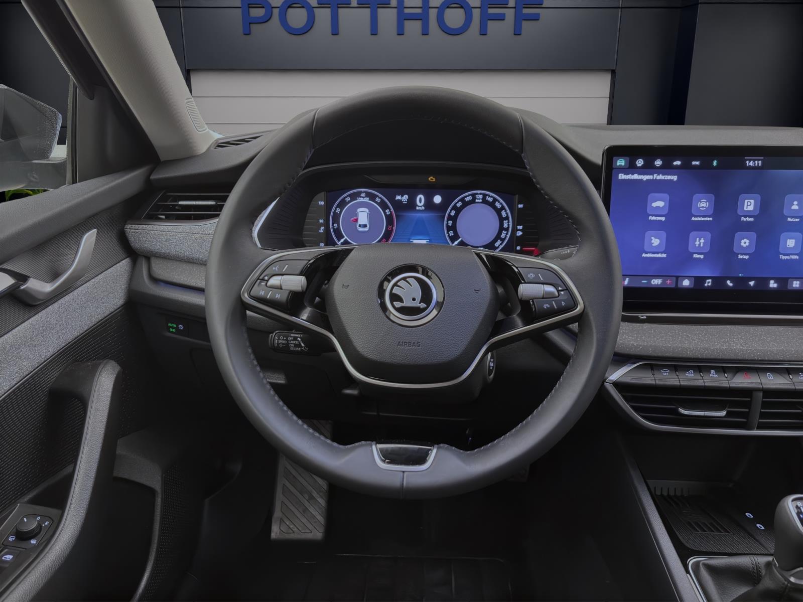 Skoda Octavia Combi 1.5 TSI SELECTION NAVI LED SITZHZG ACC