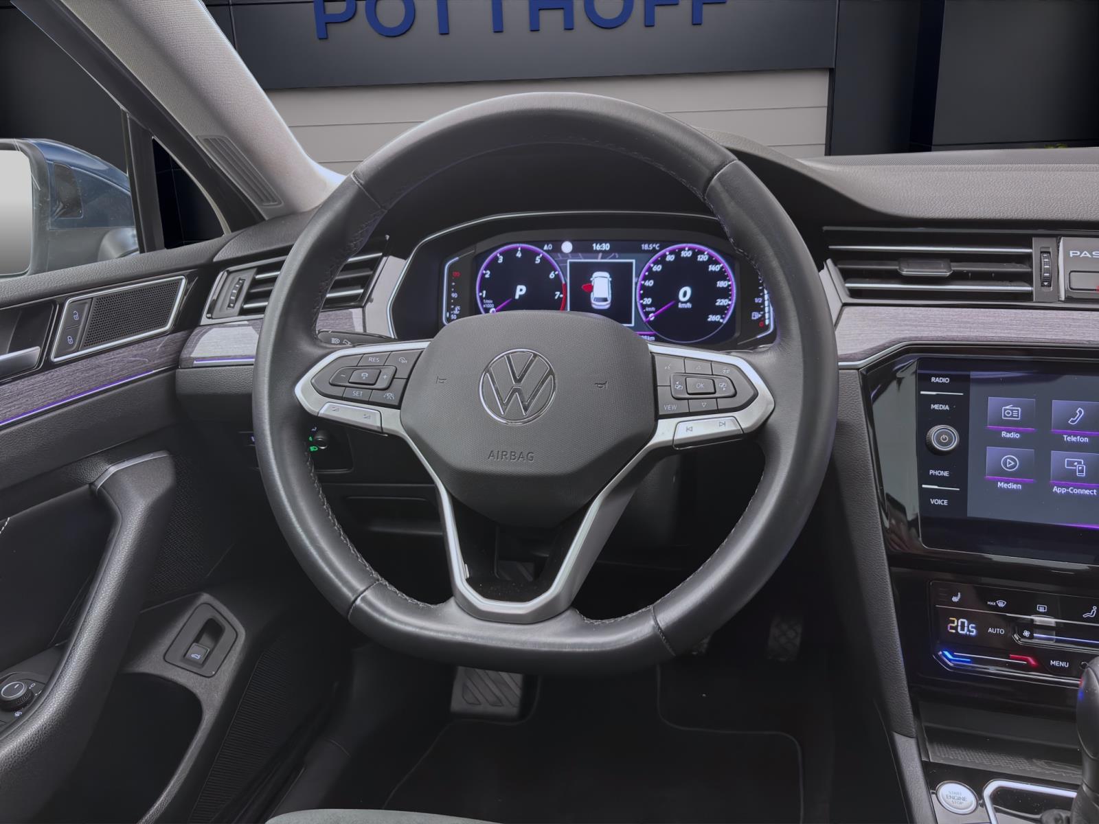 Volkswagen Passat Variant 2.0 TSI DSG ELEGANCE STANDHZG PANO IQ.LIGHT