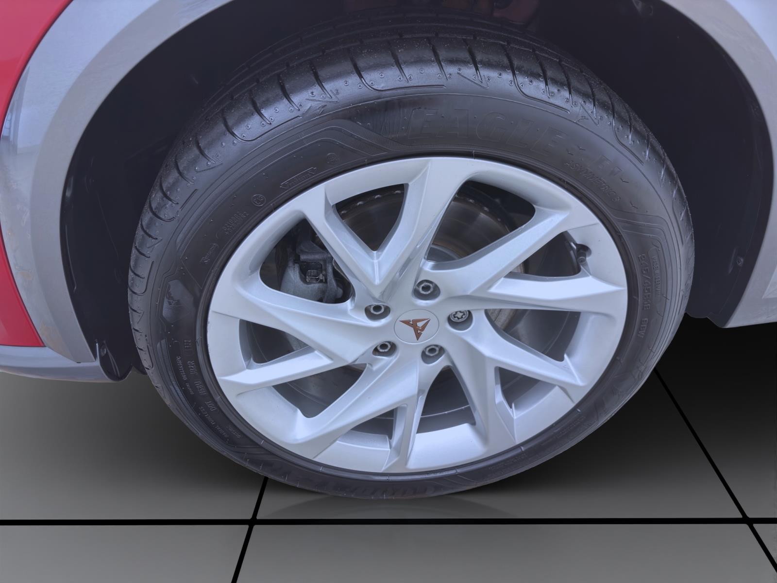 Cupra Formentor 1.5 TSI PDC KLIMA ACC LED LM18