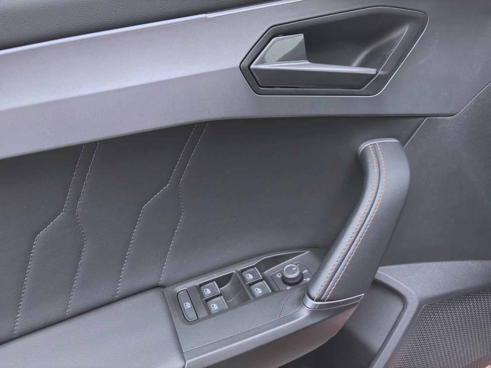 Cupra Formentor 1.5 TSI PDC KLIMA ACC LED LM18