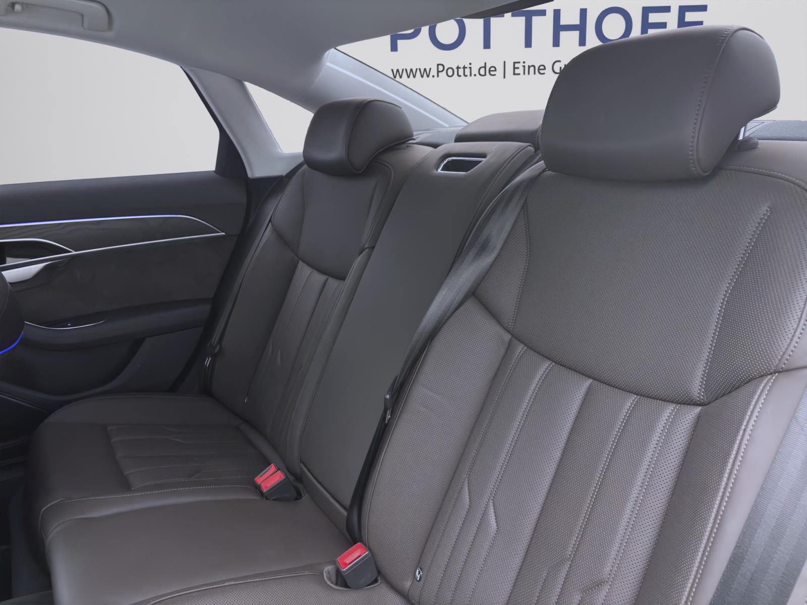 Audi A8 60 TFSIe Q PANO MATRIX SITZHZG PDC