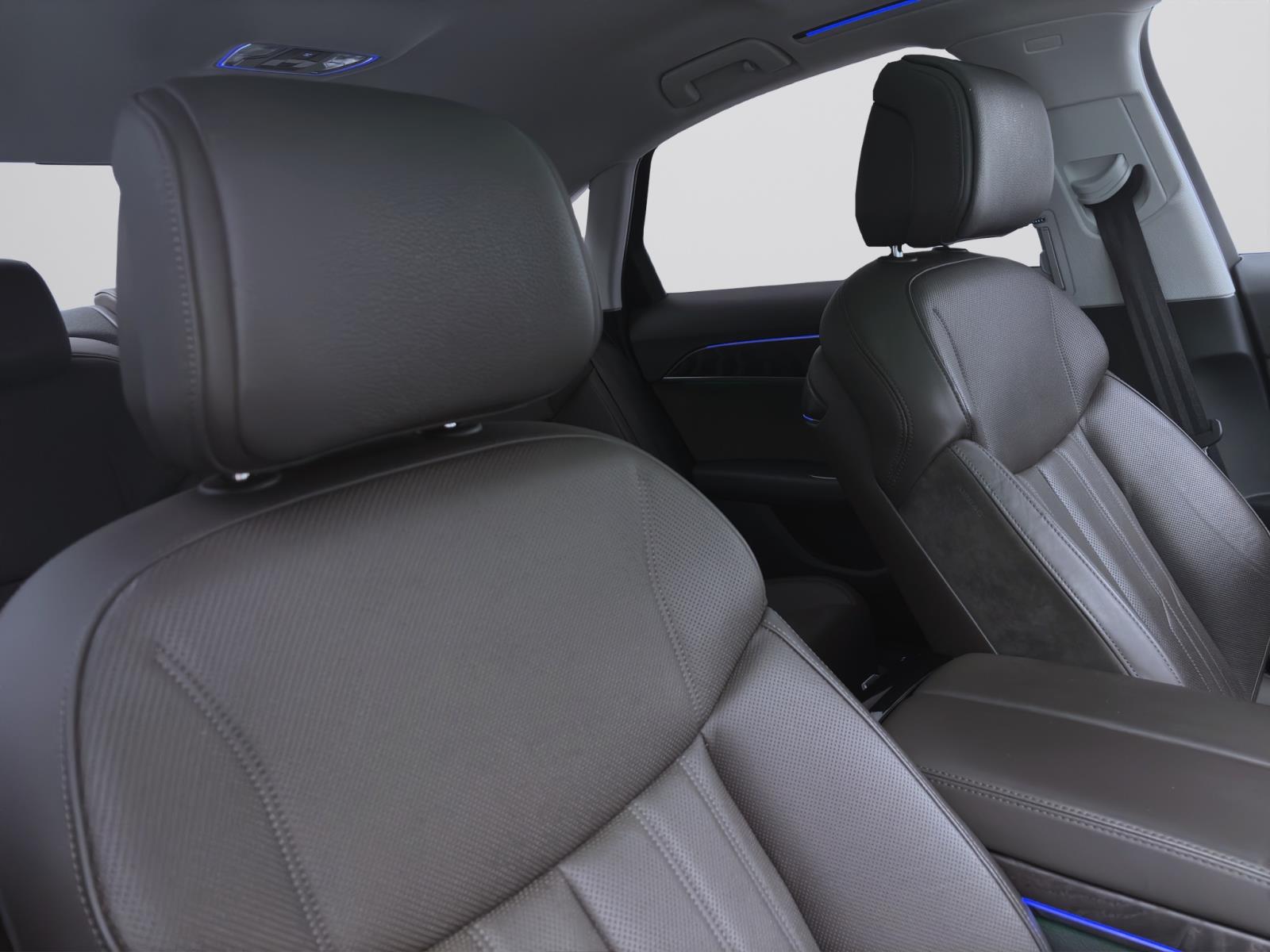 Audi A8 60 TFSIe Q PANO MATRIX SITZHZG PDC