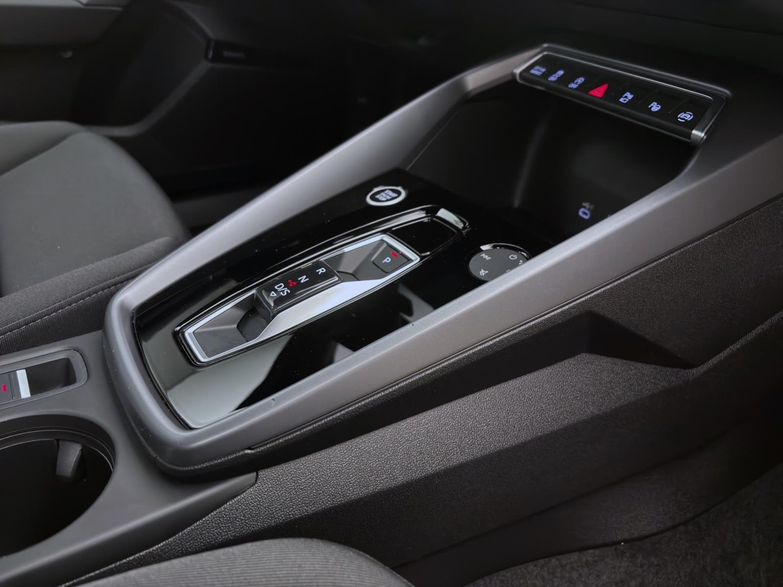 Bild 15: Audi A3 Sportback 35 TDI ADVANCED NAVI AHK KAMERA SITZHZG