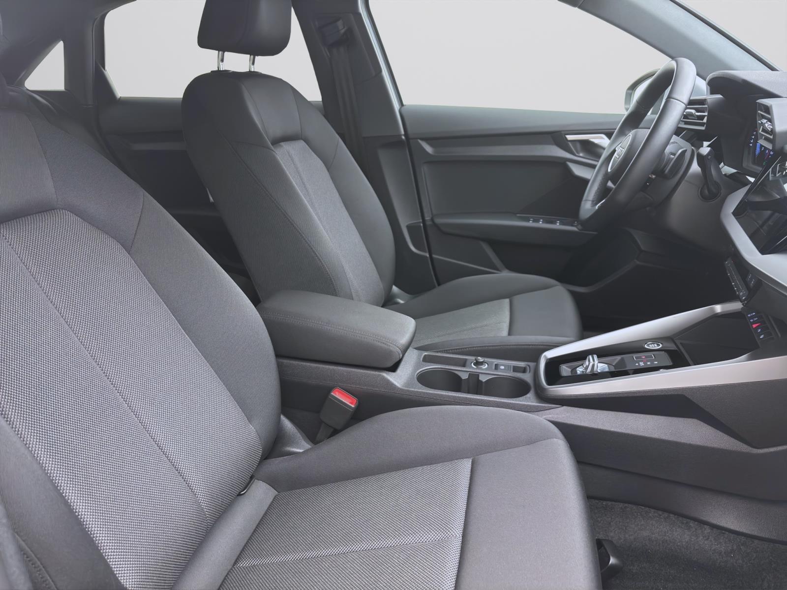 Bild 14: Audi A3 Limousine 35 TFSI ADVANCED SITZHZG KLIMA PDC GRA
