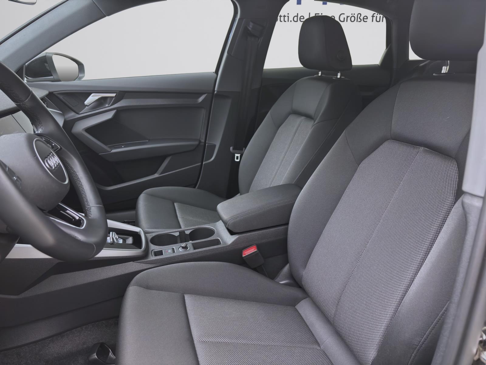 Bild 8: Audi A3 Limousine 35 TFSI ADVANCED KLIMA SITZHZG LM17