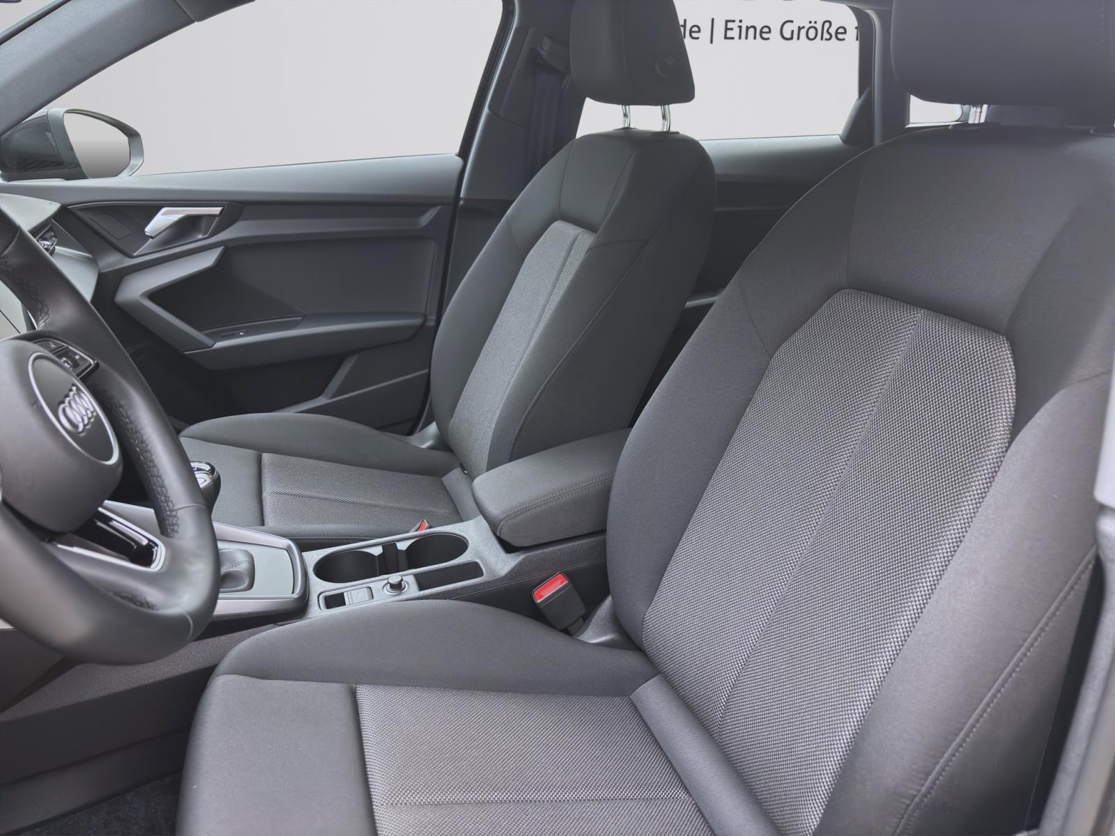 Bild 8: Audi A3 Sportback 30 TDI ADVANCED PDC VIRTUAL KLIMA LM17
