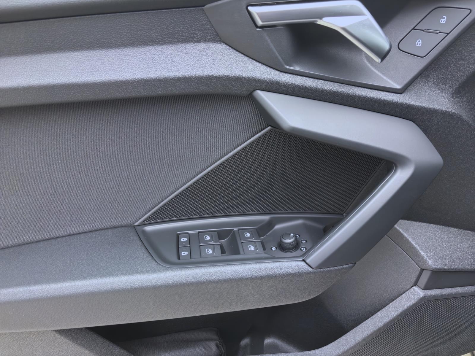 Bild 9: Audi A3 Sportback 30 TDI ADVANCED PDC VIRTUAL KLIMA LM17