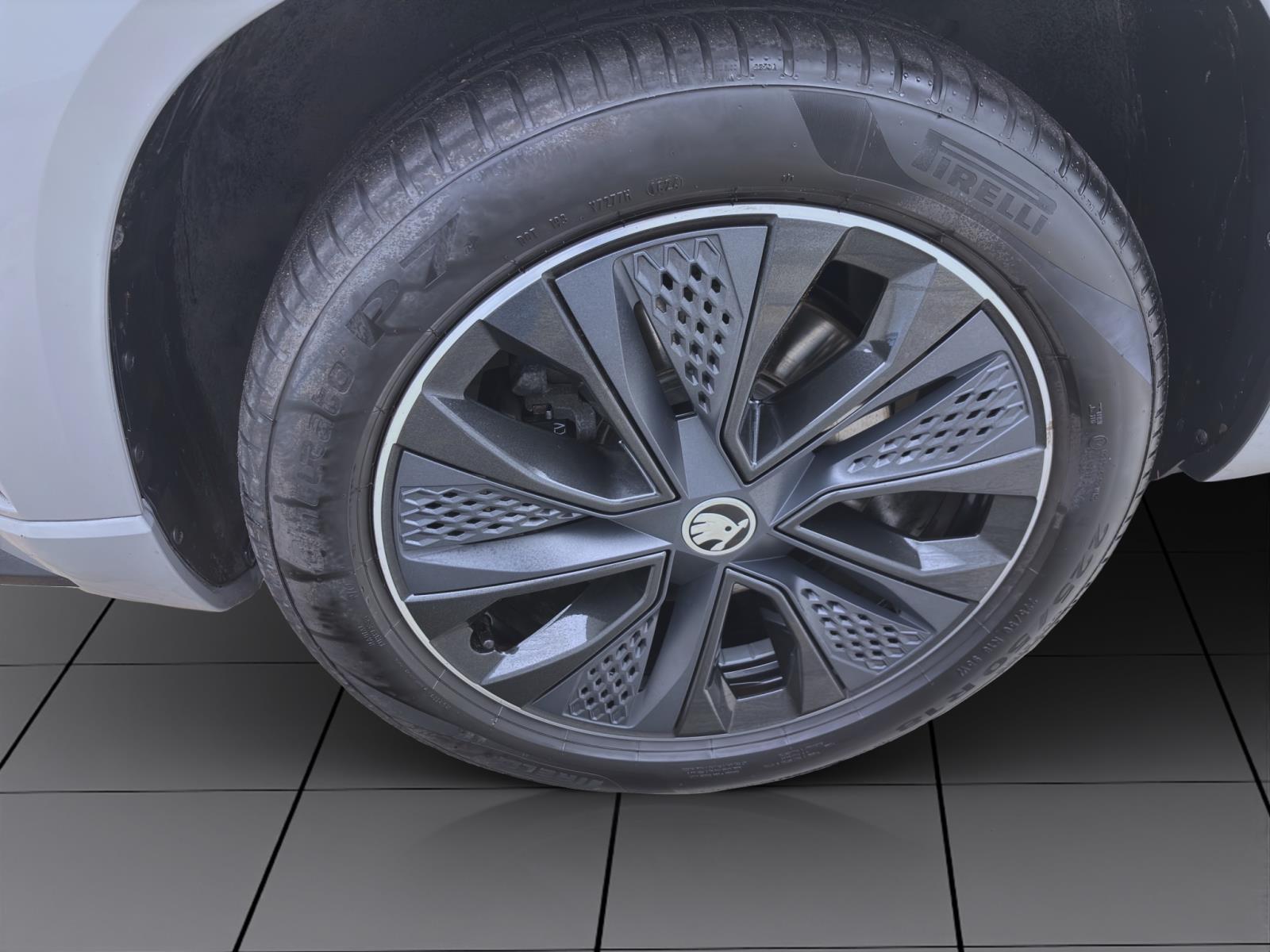 Skoda Karoq 2.0 TDI DSG 4x4 SPORTLINE MATRIX PDC SITZHZG