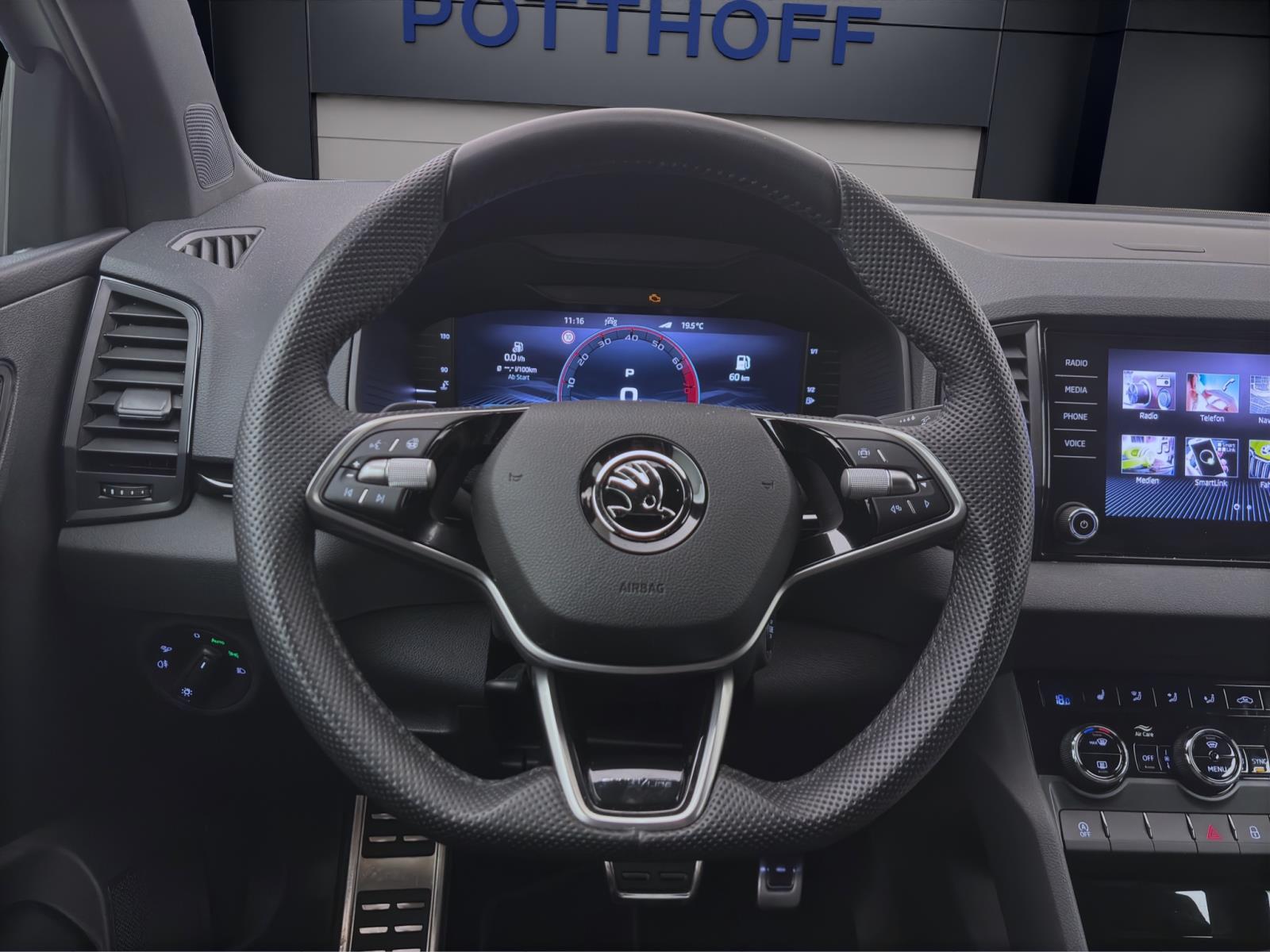 Skoda Karoq 2.0 TDI DSG 4x4 SPORTLINE MATRIX PDC SITZHZG