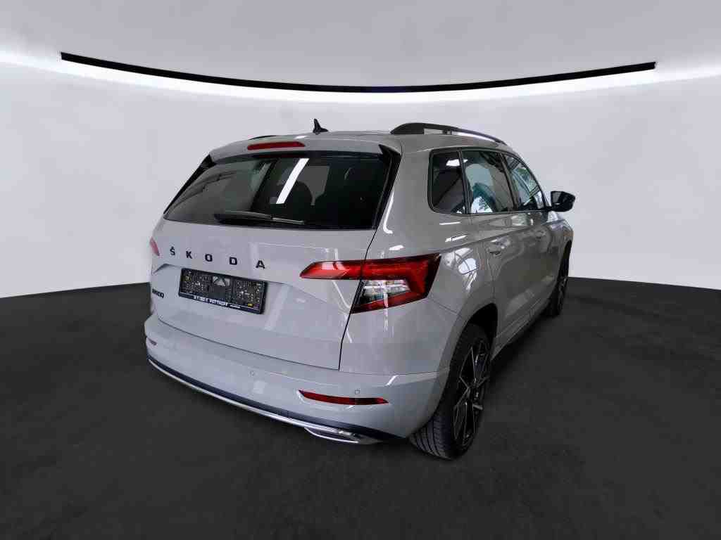 Skoda Karoq 1.5 TSI DSG SPORTLINE PANO AHK KAMERA NAVI