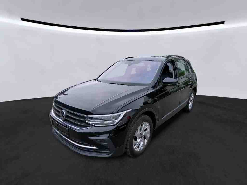 Volkswagen Tiguan 1.5 TSI DSG LIFE NAVI PDC SITZHZG ACC