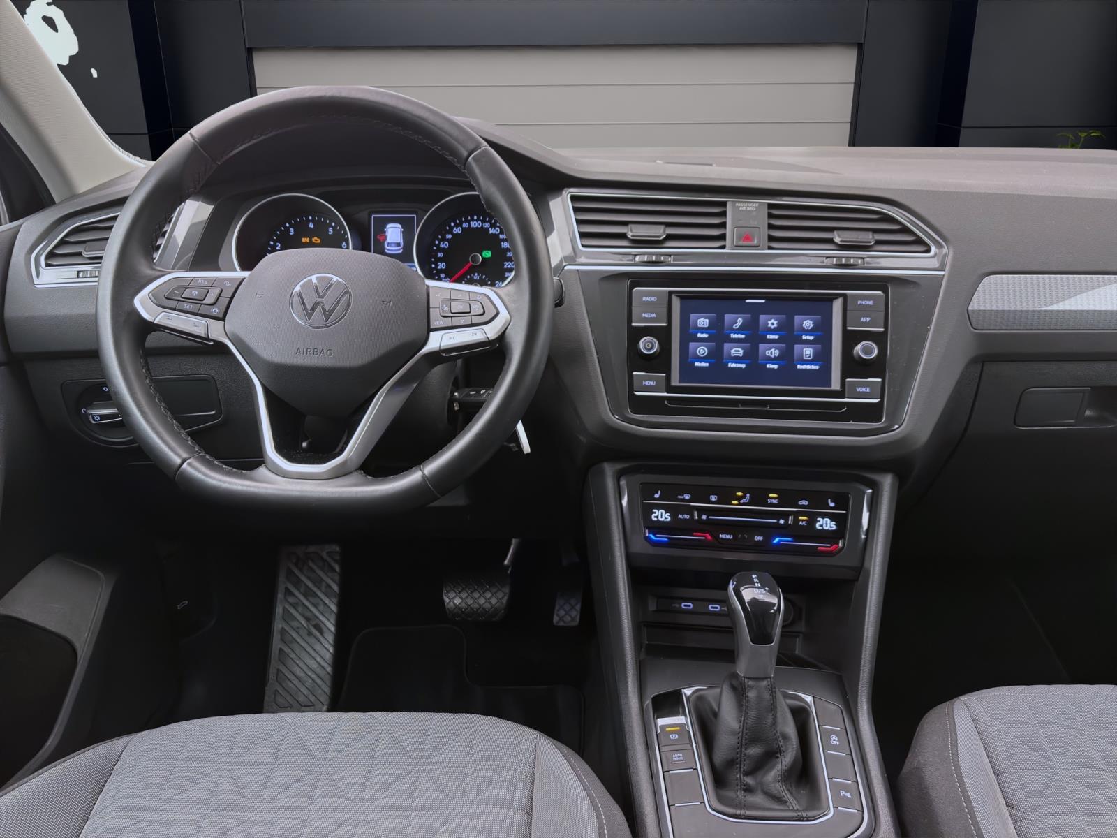 Bild 11: Volkswagen Tiguan 1.5 TSI DSG LIFE NAVI PDC SITZHZG ACC