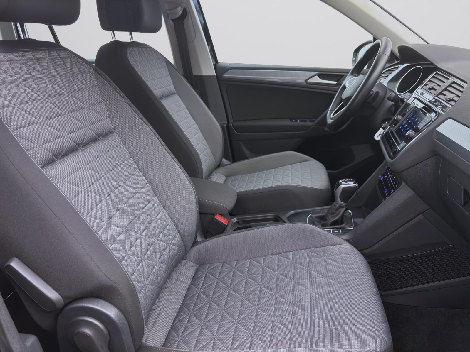 Bild 14: Volkswagen Tiguan 1.5 TSI DSG LIFE NAVI PDC SITZHZG ACC