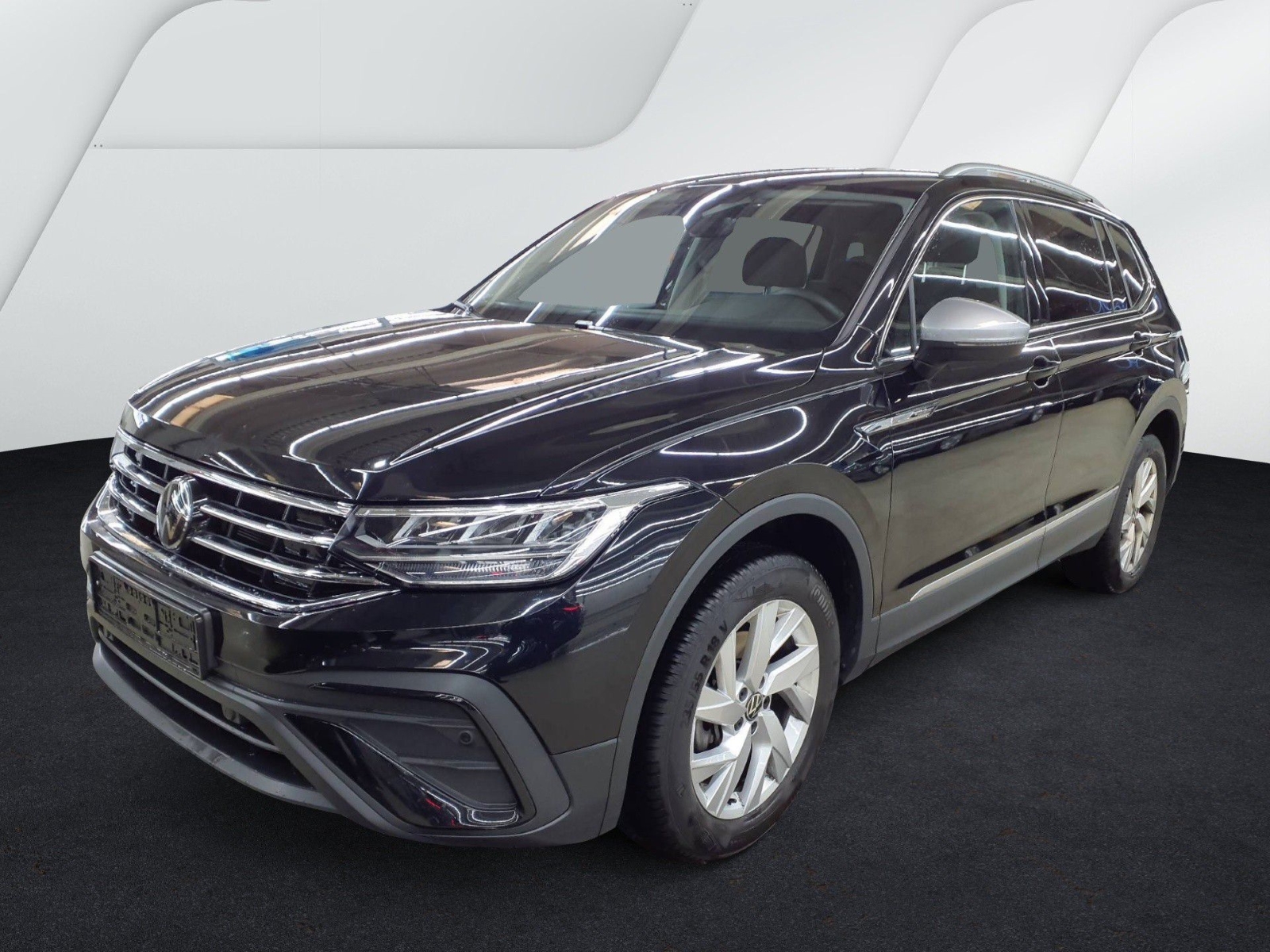 Volkswagen Tiguan Allspace 1.5 TSI DSG LIFE NAVI AHK SITZHZG PDC