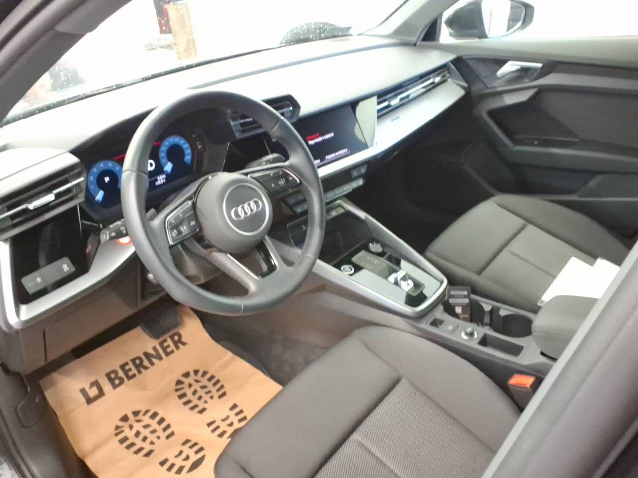 Audi A3 Sportback 35 TFSI ADVANCED SOUND KLIMA SITZHZG AHK