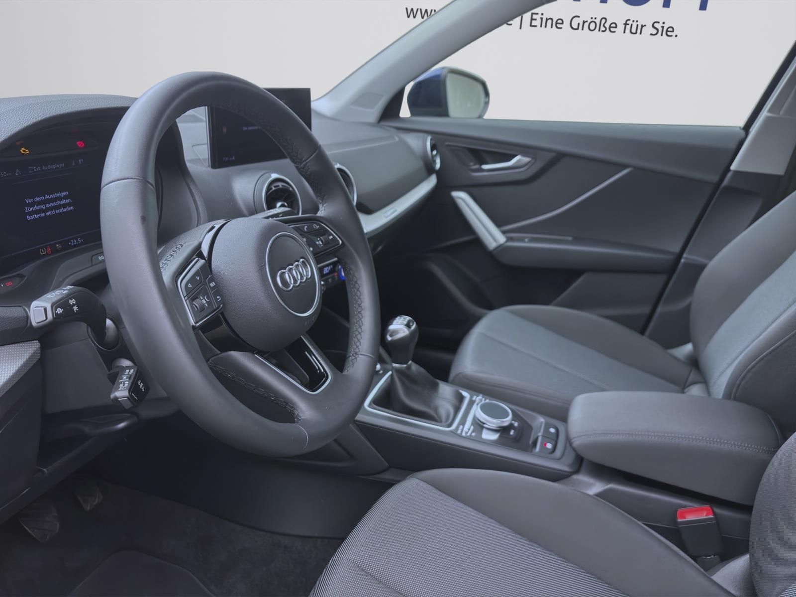 Audi Q2 35 TFSI ADVANCED PDC MATRIX NAVI LM17