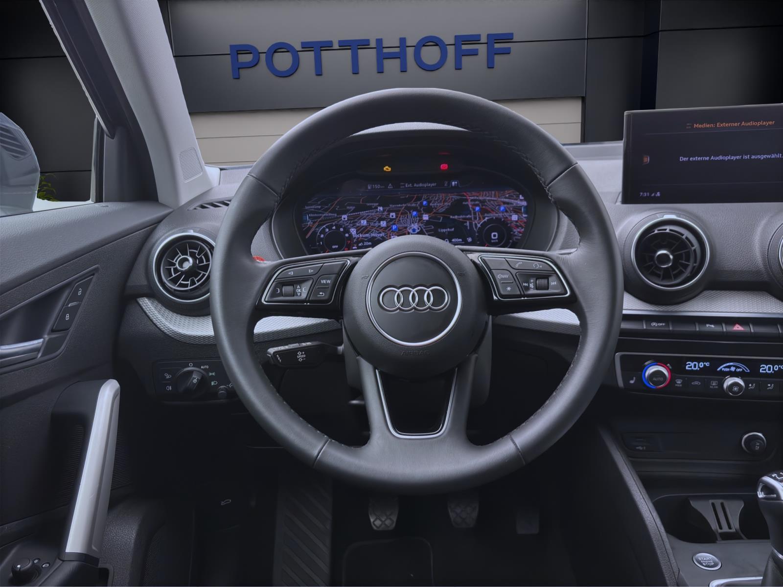 Audi Q2 35 TFSI ADVANCED PDC MATRIX NAVI LM17